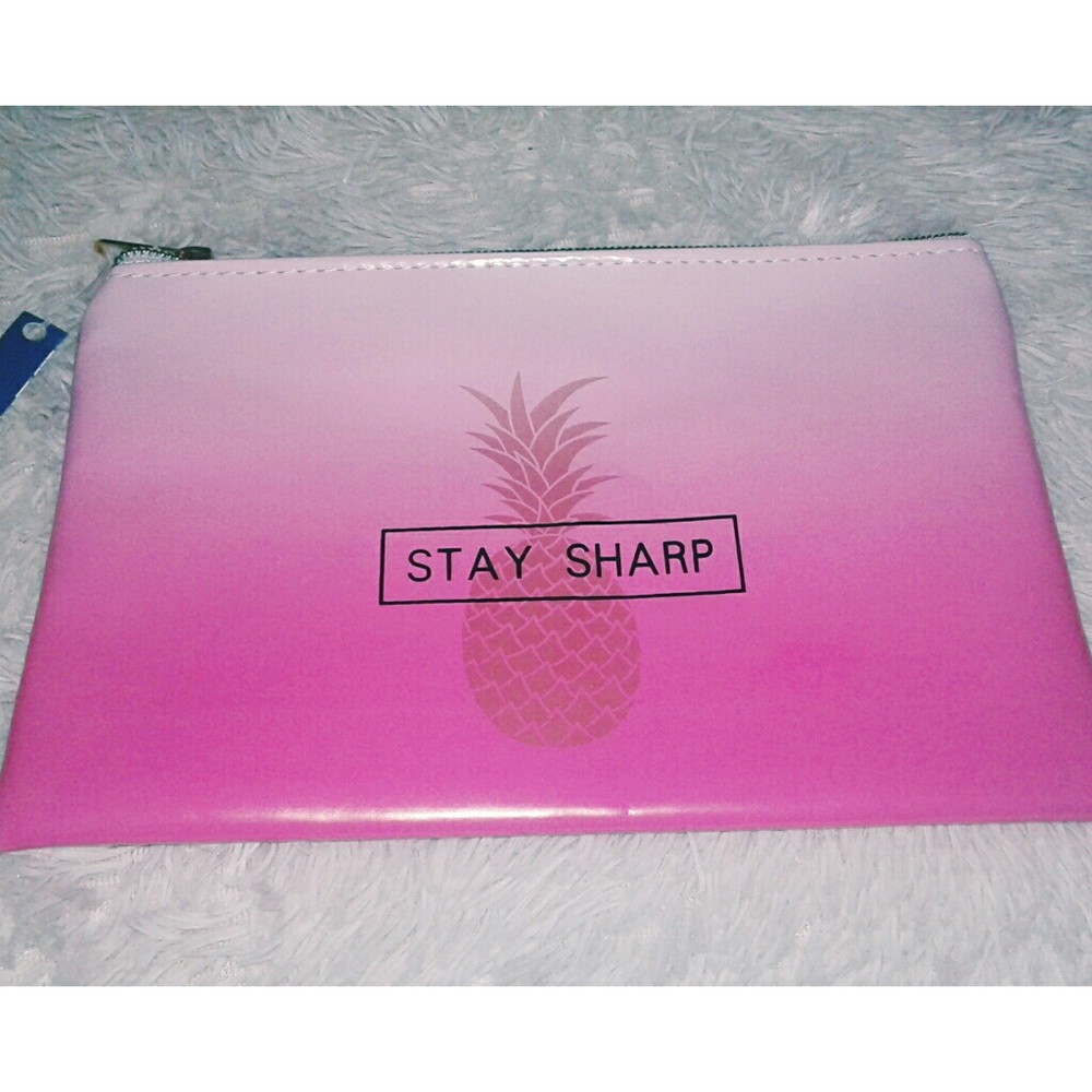 Stay Sharp Accessory Bag